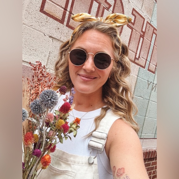 Meet your Posher, Maggie - Picture 1 of 16